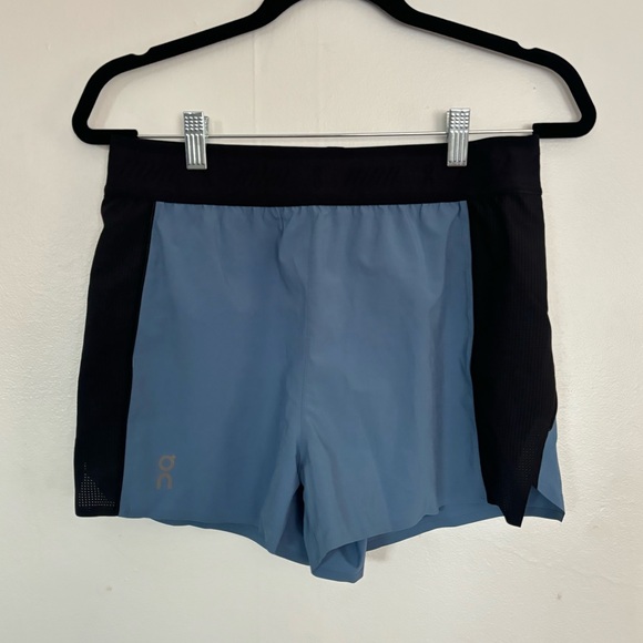 On Cloud Running Active Short Small - Picture 1 of 8